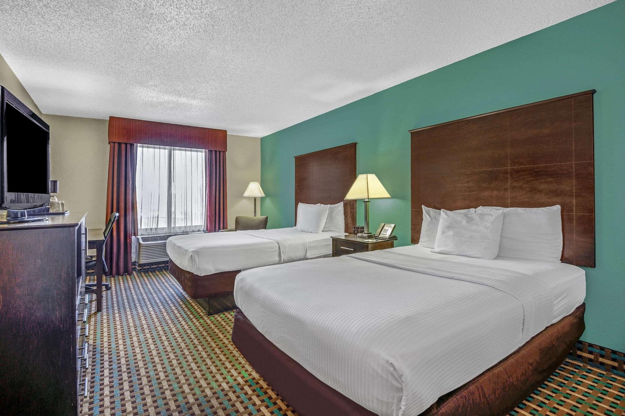 La Quinta Inn By Wyndham Columbia Se Fort Jackson Esterno foto
