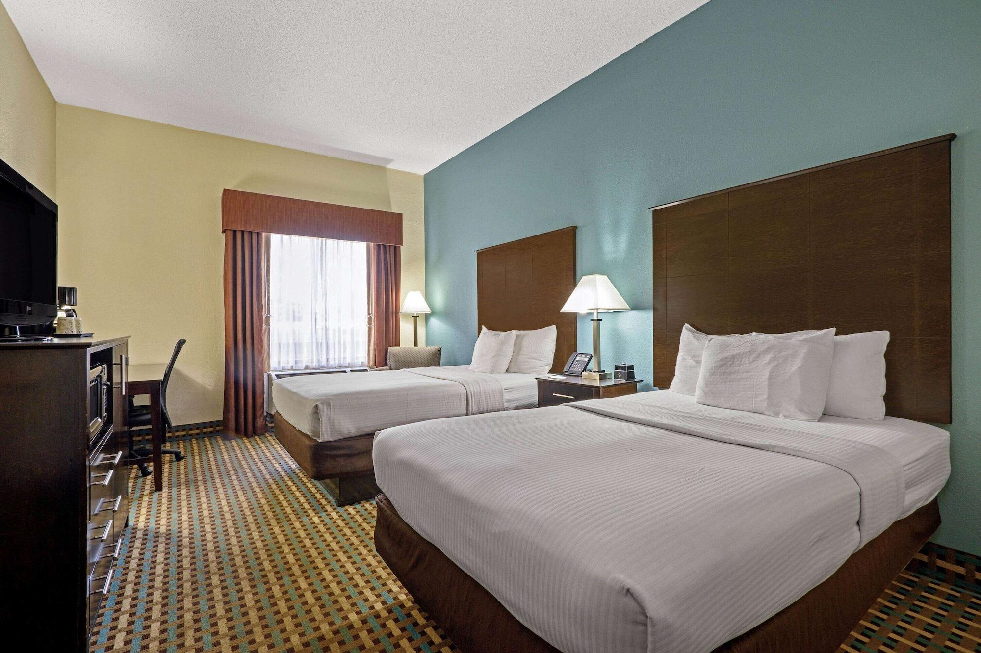 La Quinta Inn By Wyndham Columbia Se Fort Jackson Esterno foto