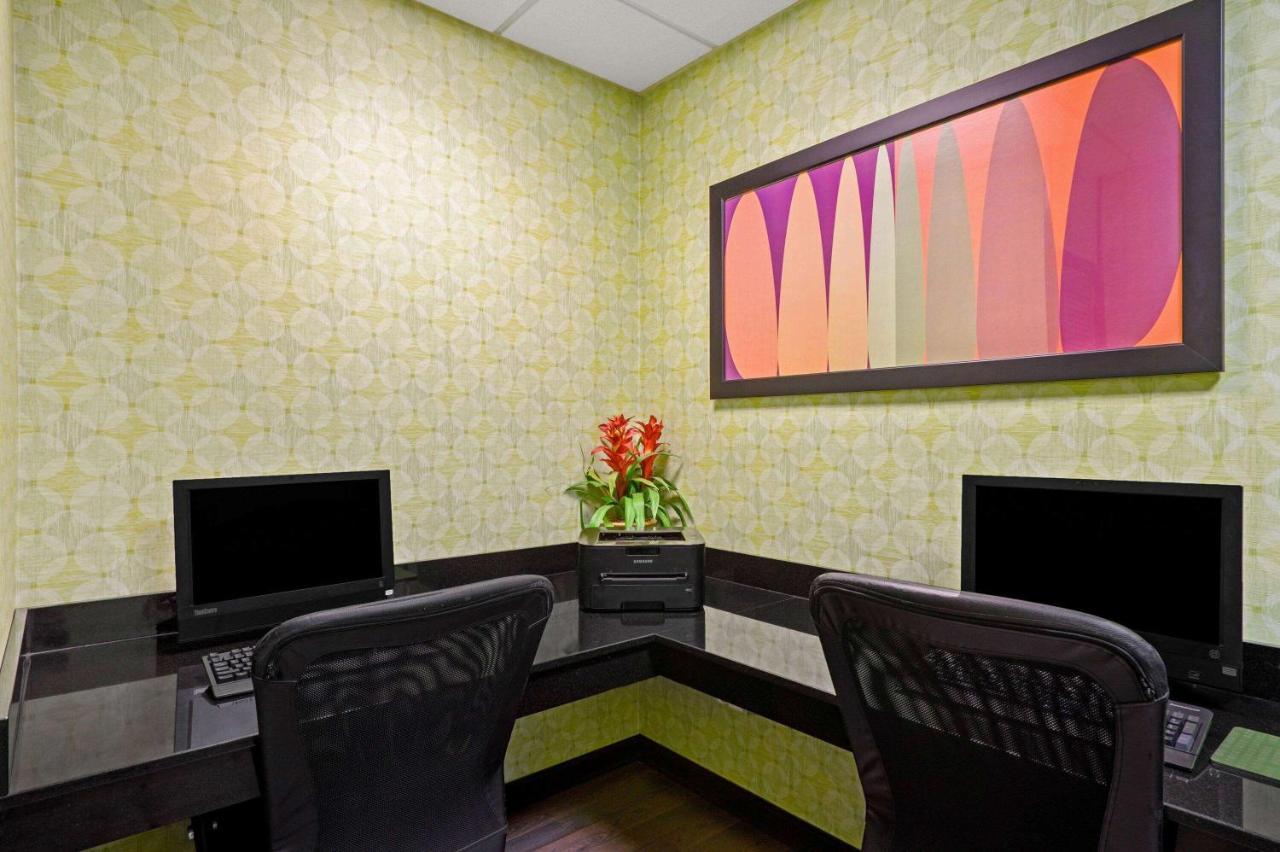 La Quinta Inn By Wyndham Columbia Se Fort Jackson Esterno foto